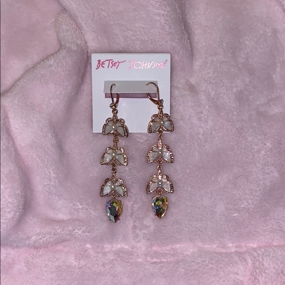 Betsey Johnson Butterfly Earrings - Picture 2 of 4
